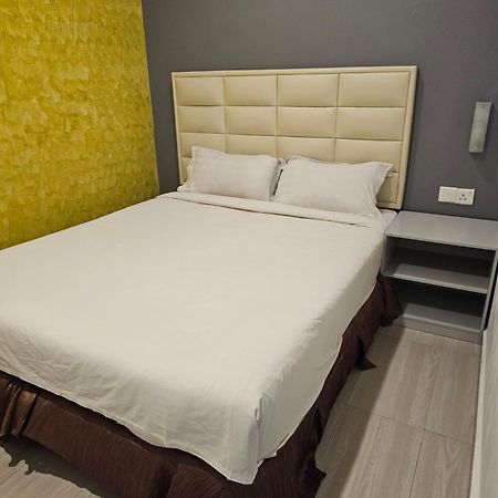Fortune Hotel Johor Bahru Ngoại thất bức ảnh